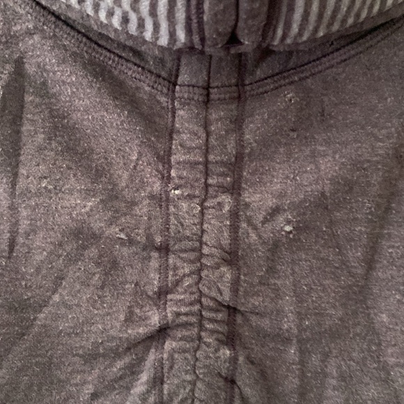 Sweatshirt - Picture 2 of 4